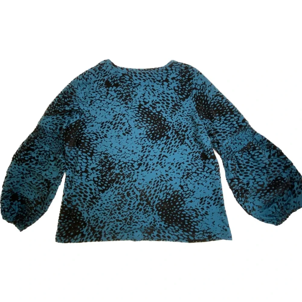 Chico’s Popover Top, Women's Size 3 (16) Bishop Sleeves, Blue w/Black Flocking - Picture 4 of 10